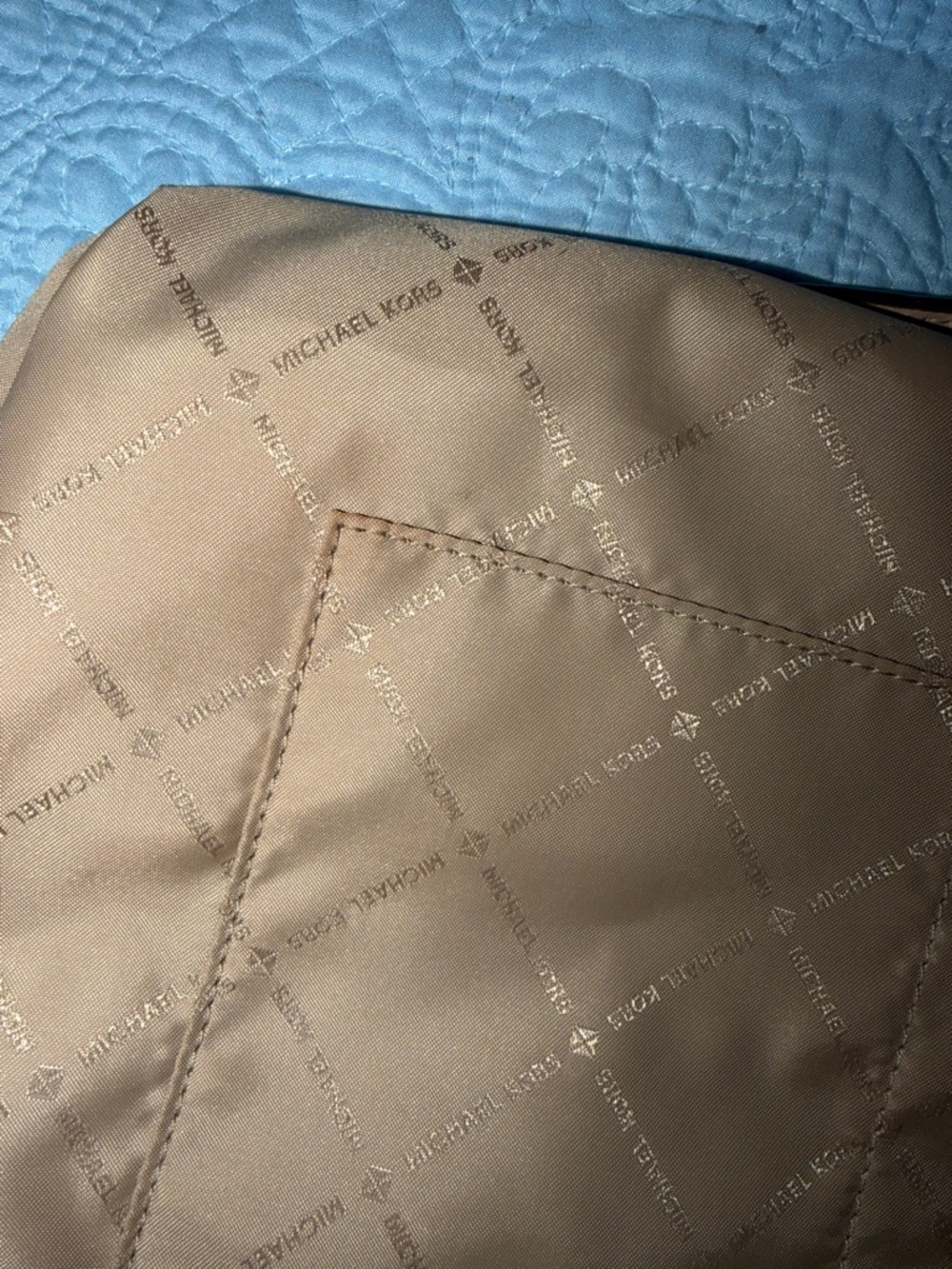 Michael Kors Metallic Rose Gold Embossed Tote with Tan Straps 12 x 10 - Picture 7 of 10